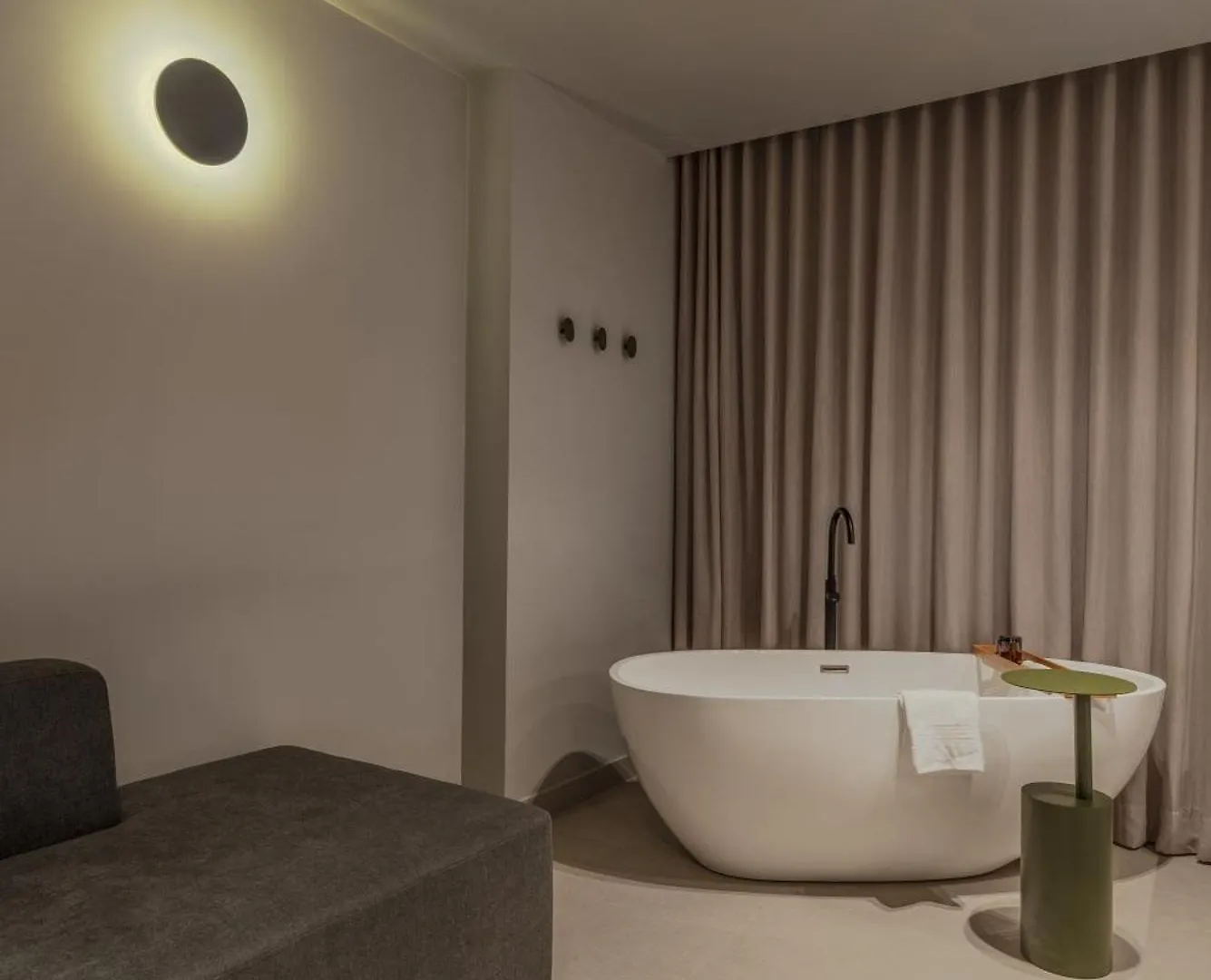 Wake Biohotel メデジン